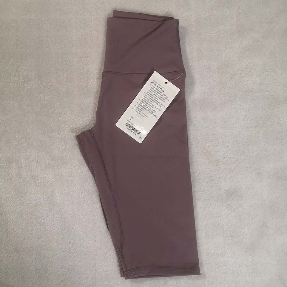 Lululemon yoga pant size 4